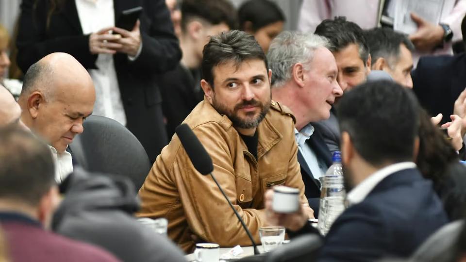 Grabois presentó una “Ley de Inviolabilidad de la Propiedad Pública” que busca ser la contracara del proyecto de Milei
